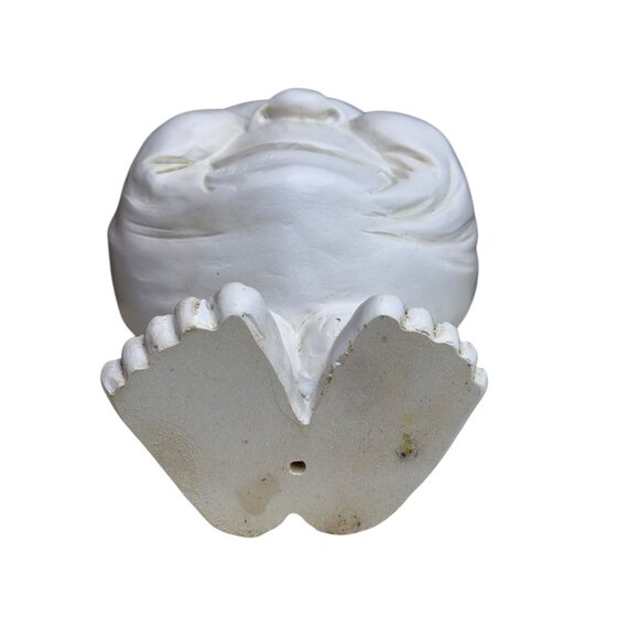 Whimsical White Resin Face Planter With Feet - Picture 11 of 11